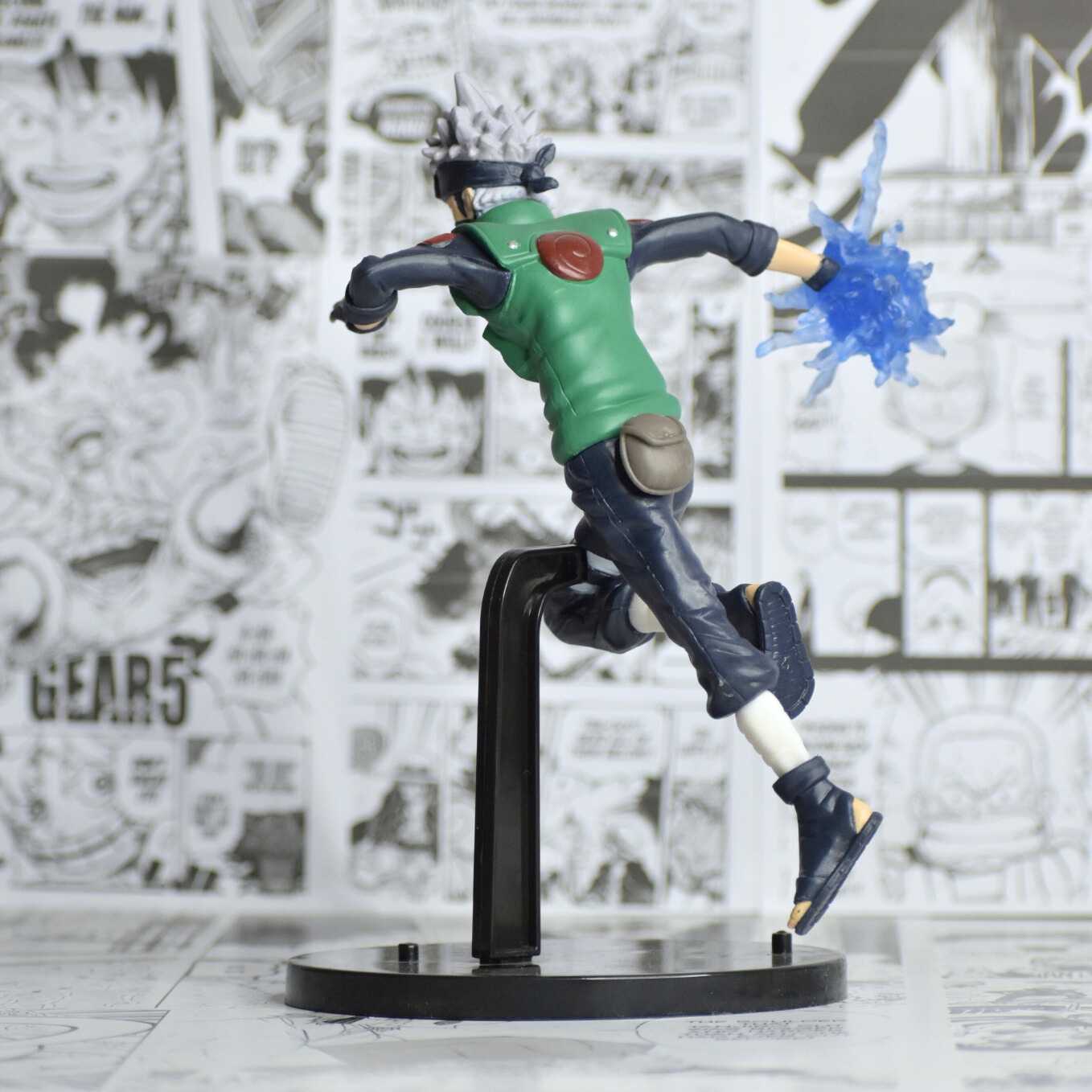 SoulAbiti Naruto Kakashi Hatake Action Figure (20 cm) with Round Base Lightning Attack Kakashi Hatake Chidori of Anime Series Naruto Shippuden Multicolor - SoulAbiti