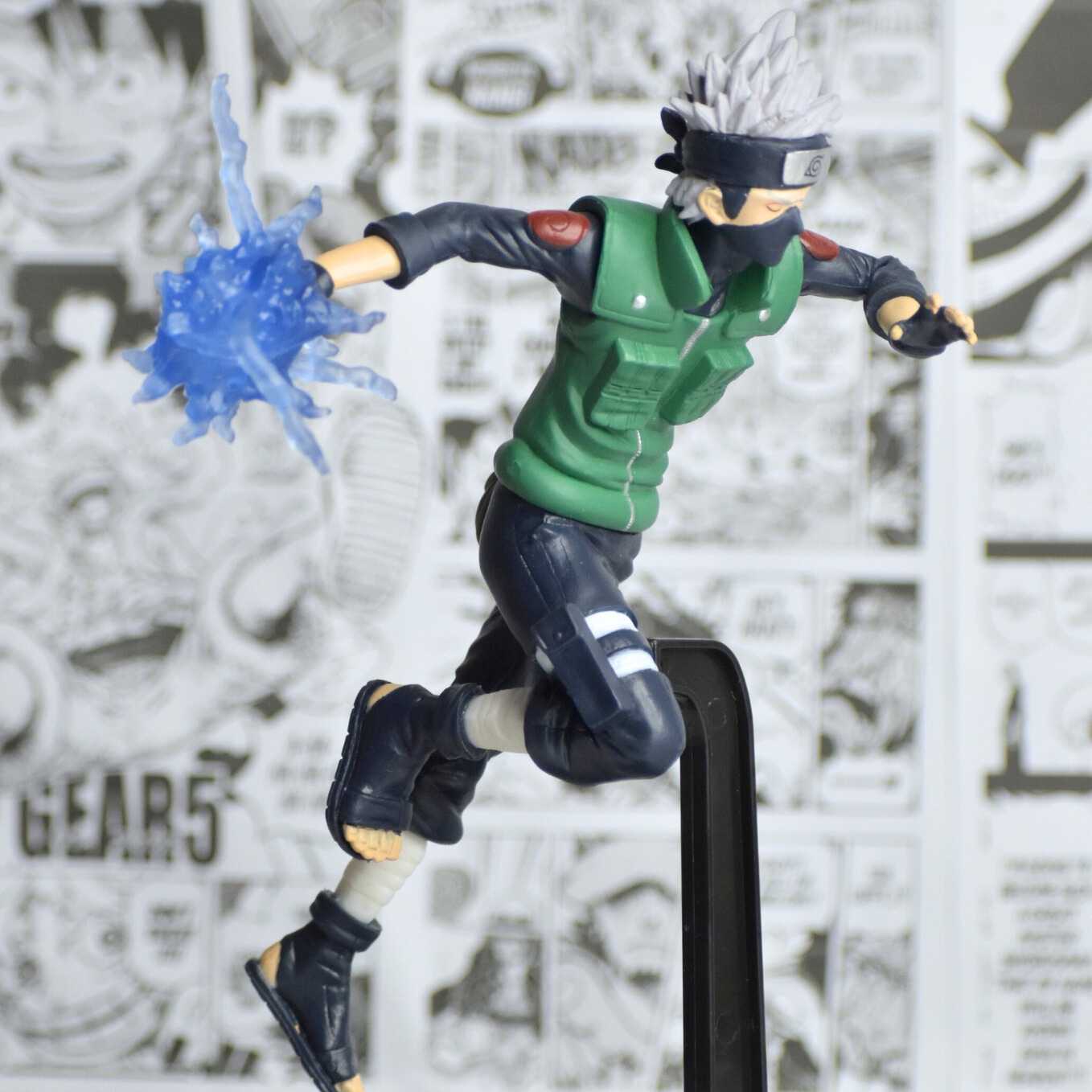 SoulAbiti Naruto Kakashi Hatake Action Figure (20 cm) with Round Base Lightning Attack Kakashi Hatake Chidori of Anime Series Naruto Shippuden Multicolor - SoulAbiti