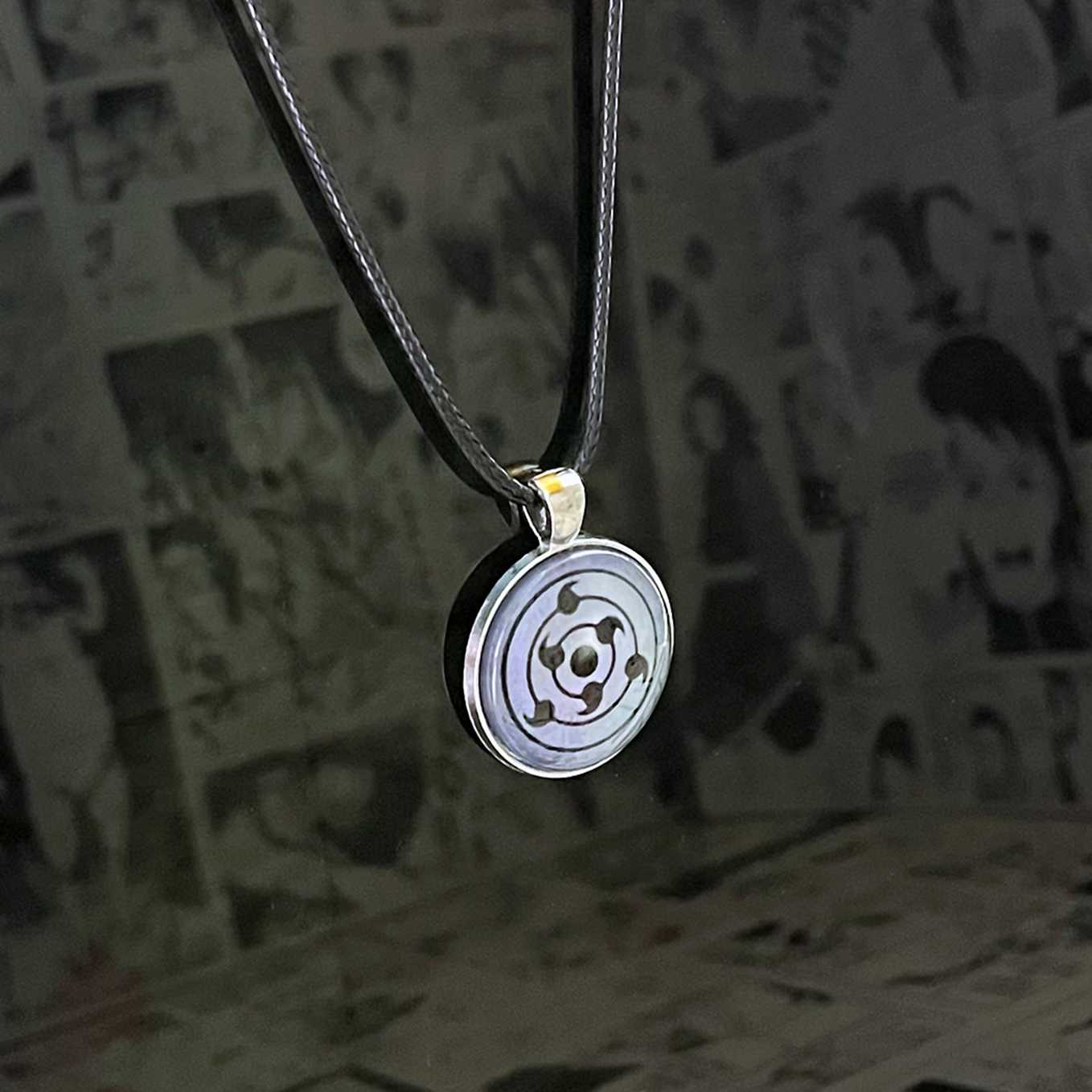 SoulAbiti Naruto Rinnegan Supreme Sharingan Pendant (2.7 cm diameter) Ideal Gift for Naruto Shippuden Fans - SoulAbiti