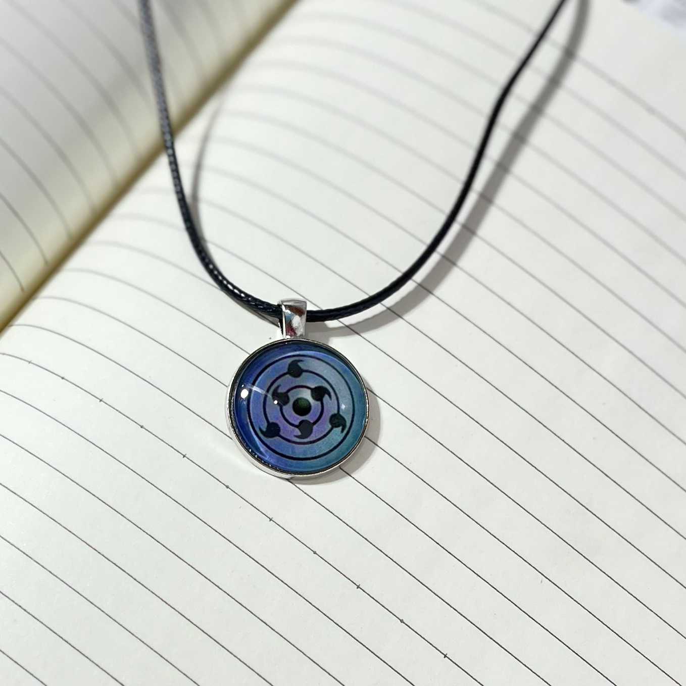 SoulAbiti Naruto Rinnegan Supreme Sharingan Pendant (2.7 cm diameter) Ideal Gift for Naruto Shippuden Fans - SoulAbiti