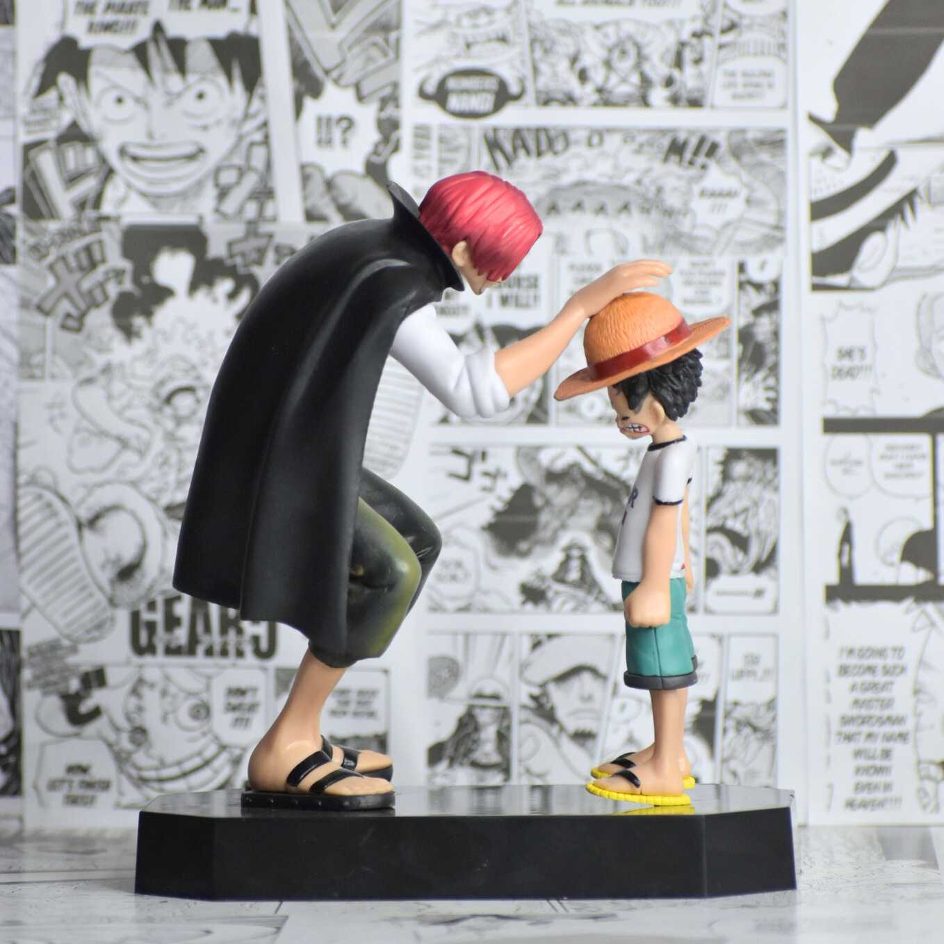 SoulAbiti One Piece Action Figure Set Monkey D Luffy and Shanks (18 cm) in Iconic Moment Shanks Passing on The Pirate King's Hat to Young Luffy of Straw hat Pirates Multicolor - SoulAbiti