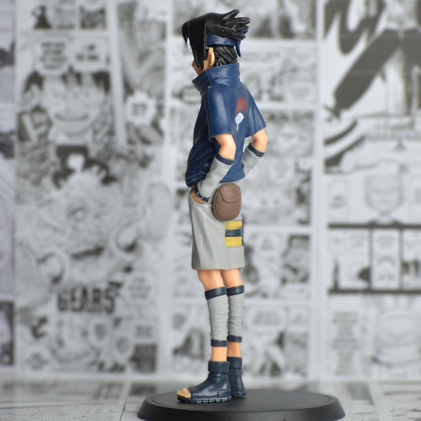 SoulAbiti Sasuke Uchiha action figurine Naruto action figures (23 cm tall) with round base - Sasuke of the uchiha clan standing action figure in his signature blue shirt - SoulAbiti